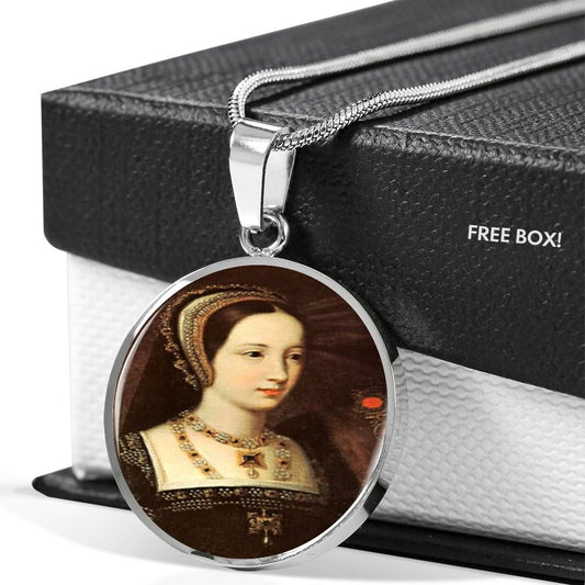 Mary Tudor Tudor Women Charm Necklace